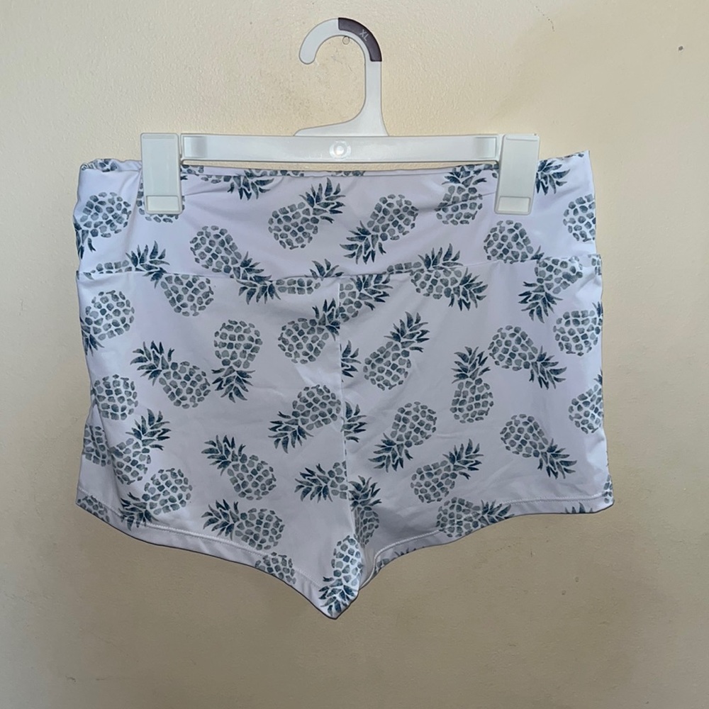 Pineapple spandex